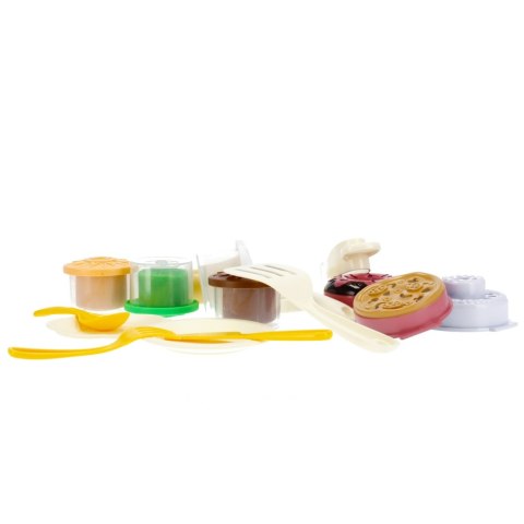 PLASTIC MOL WITH ACCESSORIES MEGA CREATIVE 481573