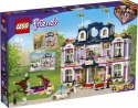 LEGO® Friends - A great hotel in the city of Heartlake