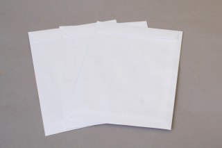 C5 ENVELOPE WITH B-MAIL STRIP WHITE BONG 2257 BONG