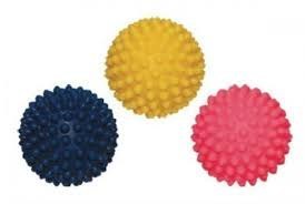 DOG TOY SQUEAKING BALL WITH SPIKES MIX 6CM AM 217 AM TOYS